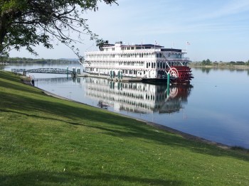 Queen of The West on the Columbia River
